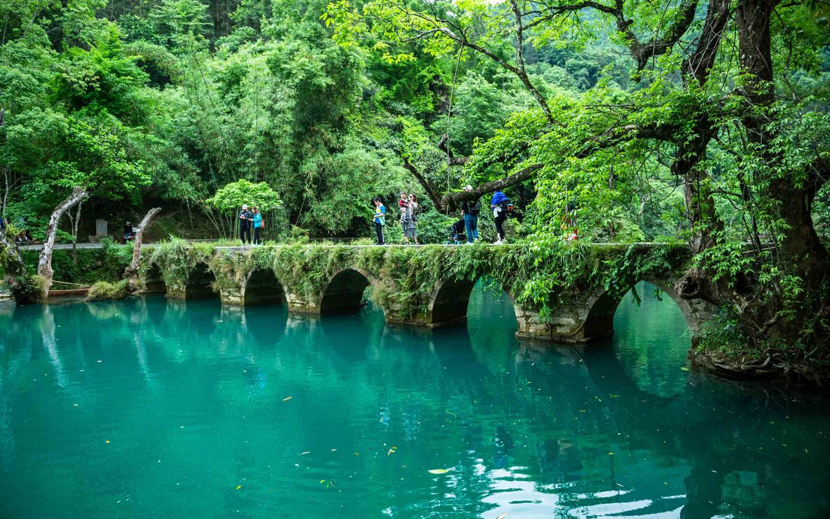 Guizhou 5-Days Amazing Natural Scenery Travel